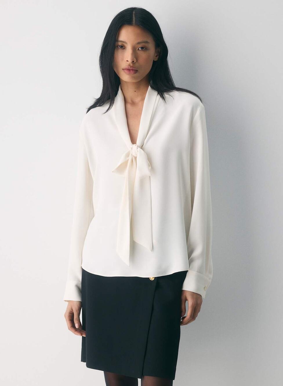 Aritzia Babaton Hestia Blouse XS Light Birch